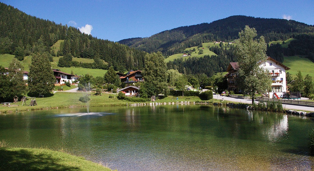 Schwimmen in der Sommersportwoche im Badesee Reitdorf, Salzburger Land