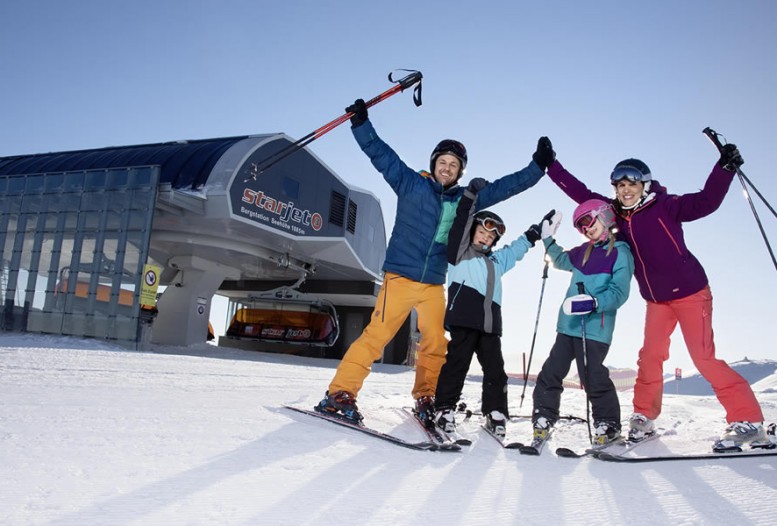 Skifahren im Familienurlaub © Flachau Tourismus
